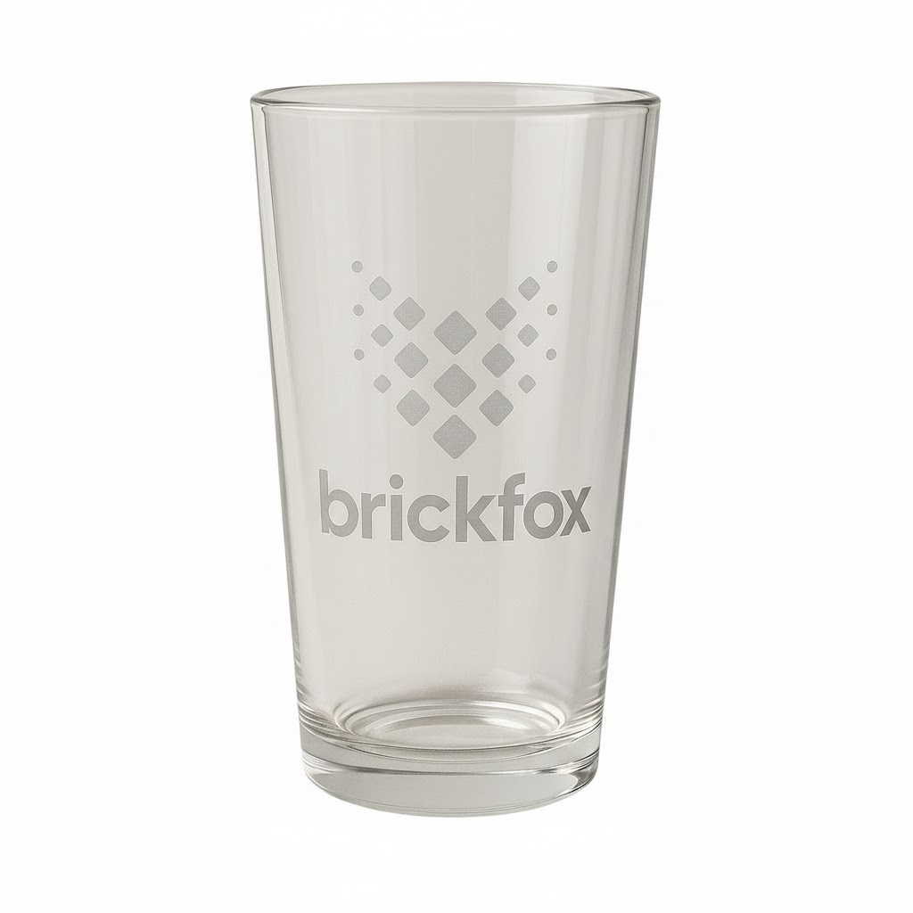 Glas (sandgestrahltes/gelasertes Logo)